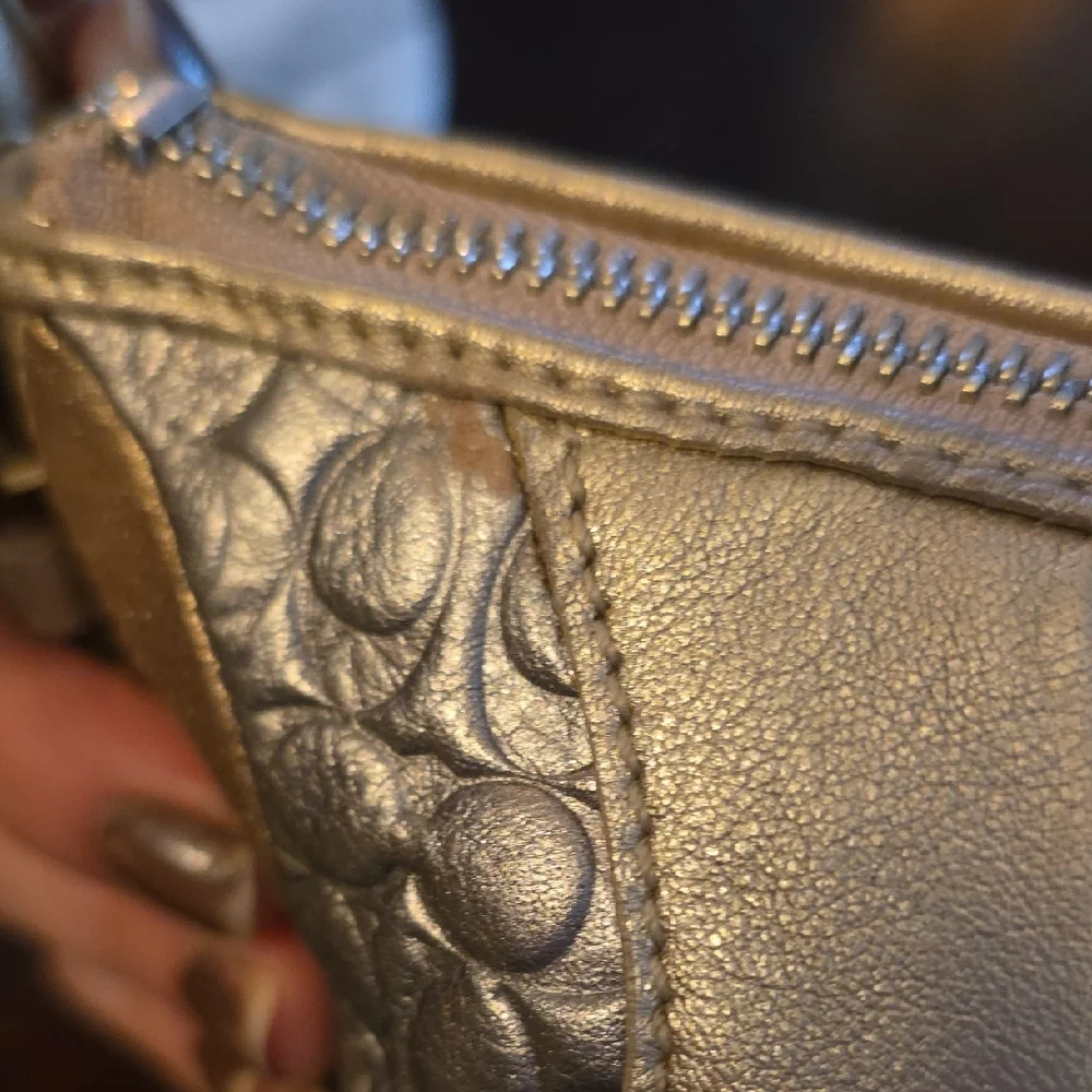 Coach Hobo 2008 Metallic Wave Patchwork Bag!  💕 - Picture 9 of 17